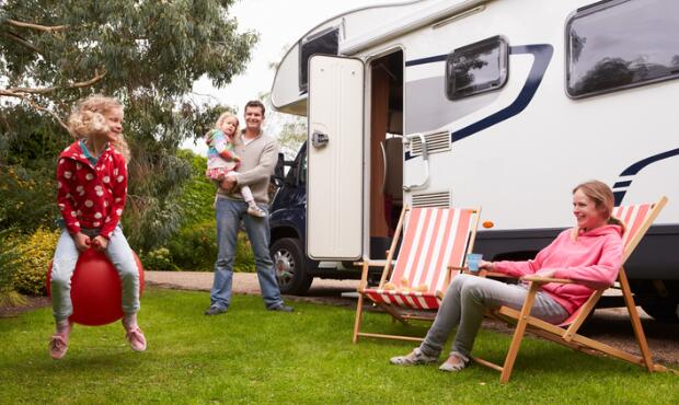 What’s Better: A Motorhome or Trailer?