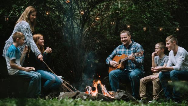 10 Campfire Songs for your Next Camping Trip