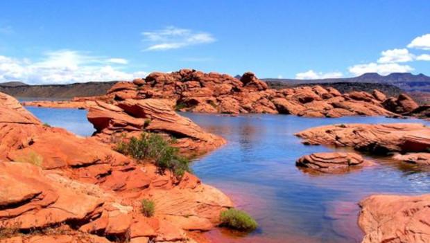 Sand Hollow State Park