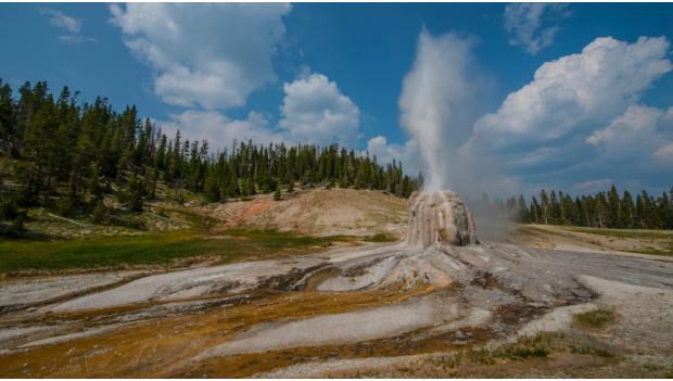 Volcano Hikes America