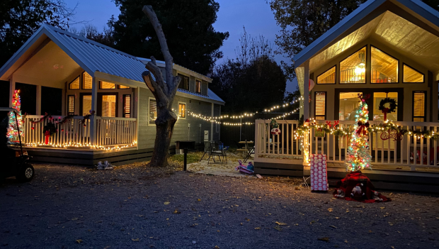 Ultimate Guide to Christmas Camping Across America’s Top Winter Destinations